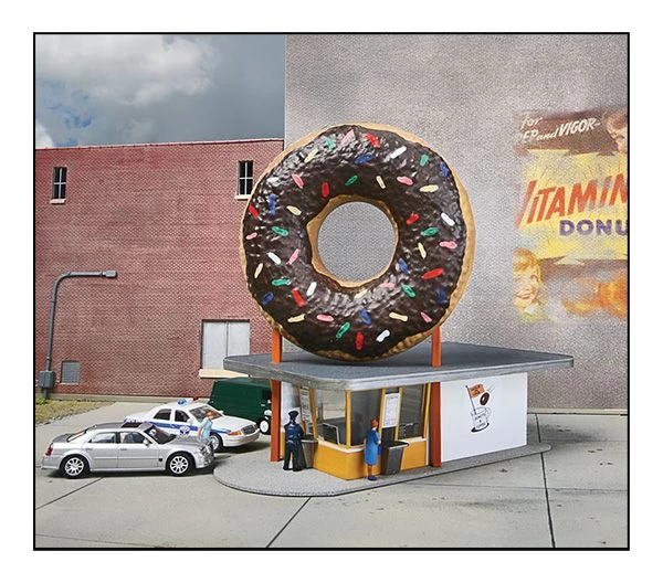 933-3768 Walthers Cornerstone HO Hole-In-One Donut Shop