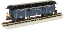Bachmann 15305, HO Scale Old Time Wood Baggage W Clerestory Roof, Silver Series, Baltimore & Ohio #820