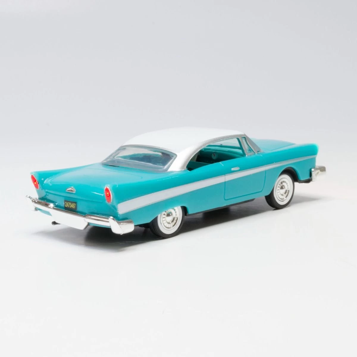 Woodland Scenics O Scale 785-5980 Fancy Fins - Just Plug(R) Lighted Vehicle, Turquoise, White 2 Woodland Scenics O Scale 785-5980 Fancy Fins - Just Plug(R) Lighted Vehicle, Turquoise, White - Image 2