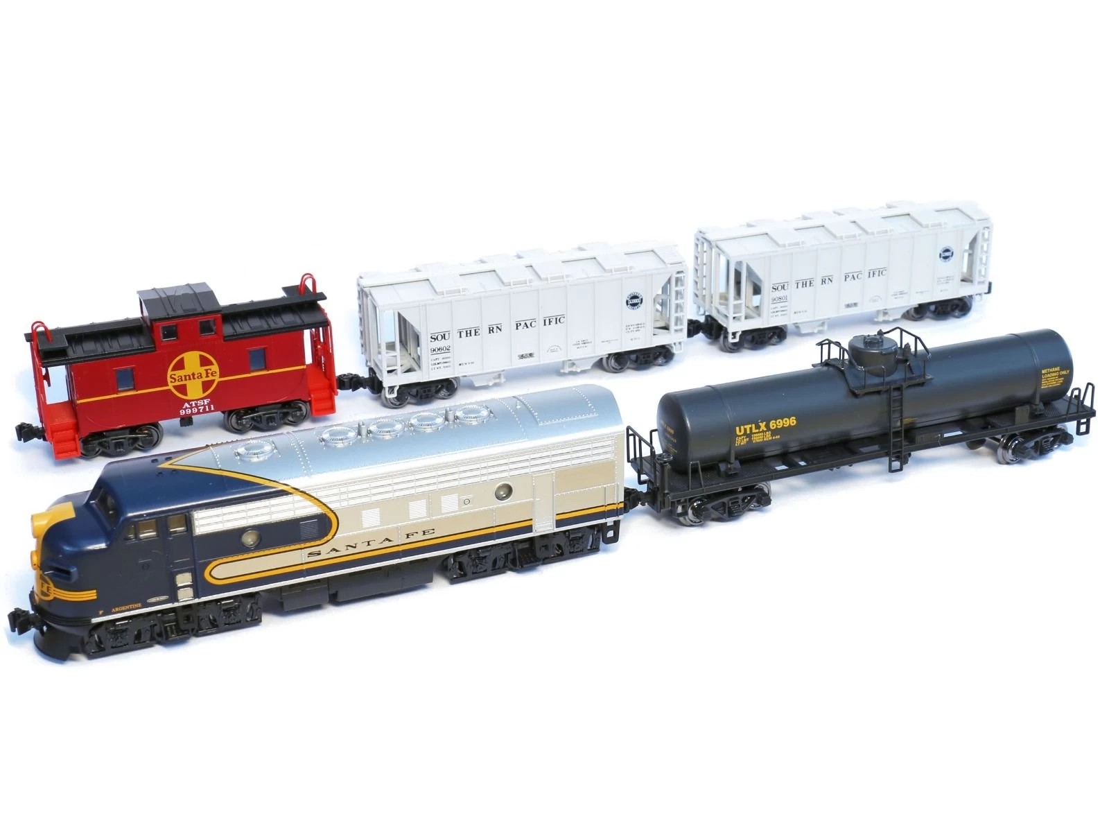 Kato 106-6273, N Scale Starter Series Freight Train Set With EMD F7, ATSF Bluebonnet 2 Kato 106-6273, N Scale Starter Series Freight Train Set With EMD F7, ATSF Bluebonnet - Image 2